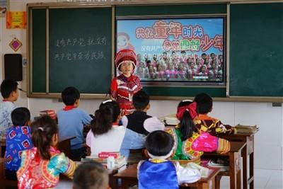 “天山雄鹰”勇闯职业拳坛 愿为家乡年轻人“搭桥”