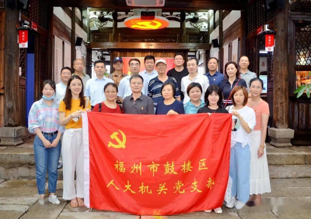 法媒:巴黎有意今夏引进莱奥,球员愿听取他们的计划
