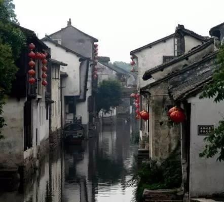 寻找遗失的手提包
